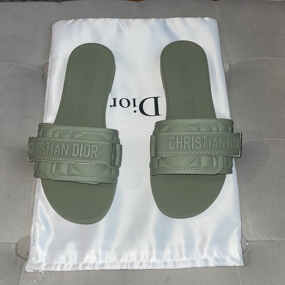 Dior rubber sandals (green)